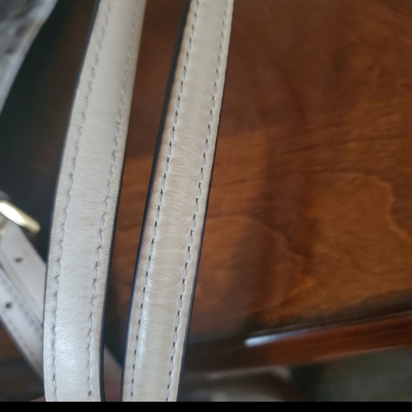 Michael Kors tote purse and Wallet - Picture 6 of 8